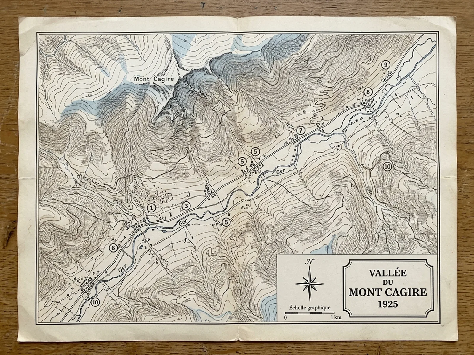 Carte topographique style État-Major 1924 de la vallée de Saint-Bertrand-des-Roncs et du mont Cagire, courbes de niveau et points d'intérêt numérotés